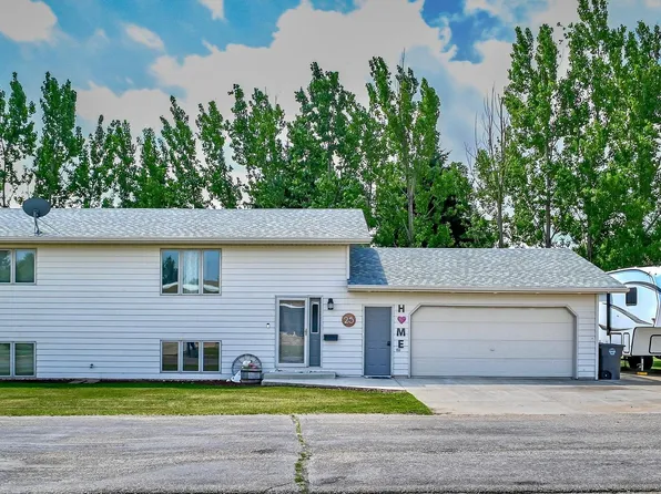 25 Walther Ave SW, Berthold, ND 58718