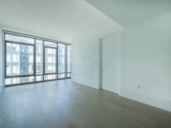 429 Kent Avenue image 1 of 9