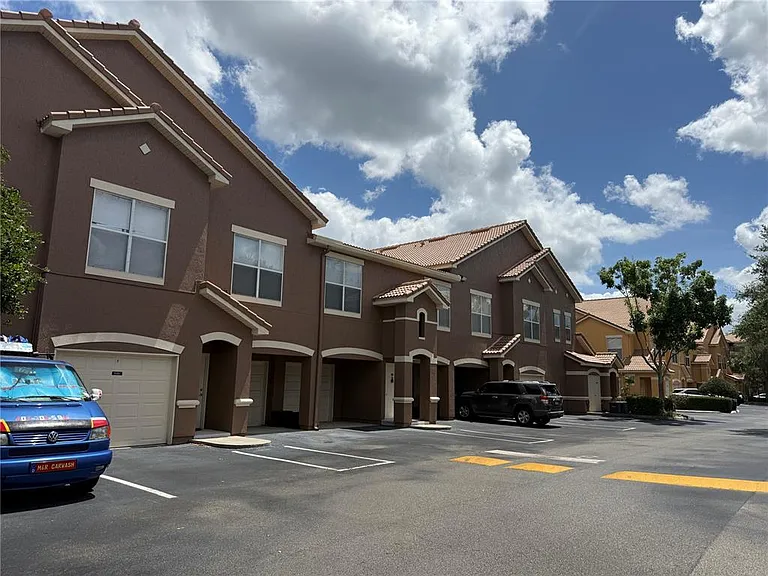 8801 Villa View Cir #202 — Photo 38