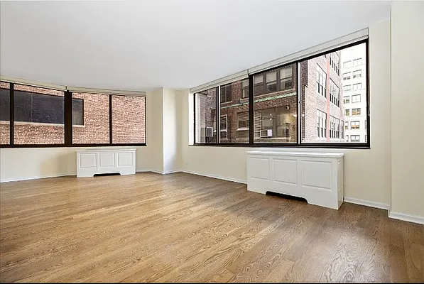 Rented by REAL New York | media 10