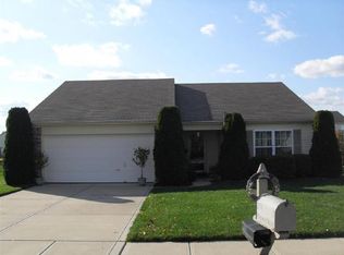 874 N Yellowwood Dr, Greenwood, IN 46143