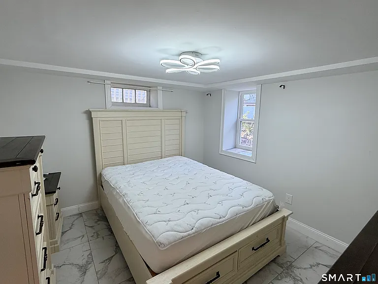 163 Beechwood Ave — Photo 16