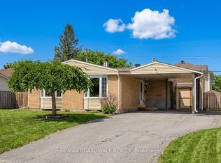 373 Hatfield Cres, Ottawa, ON K1E 1M6