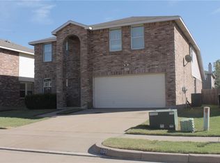 3909 Irish Setter Dr, Fort Worth, TX 76123