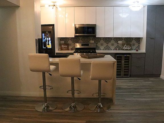 2nd image of 421 S La Fayette Park Pl APT 224