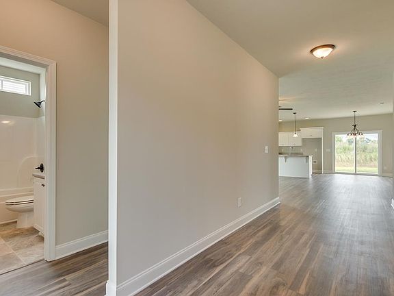 4th image of 123 Burlwood Rd