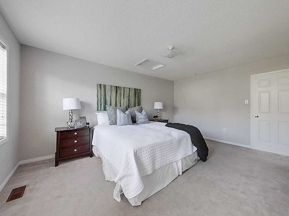 4th image of 114 Gatwick Dr