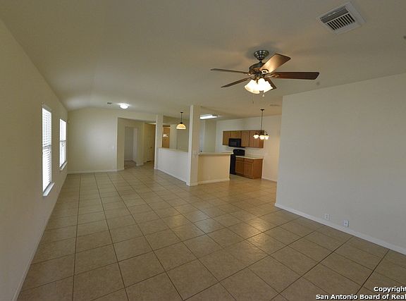 4th image of 3907 Canyon Pkwy