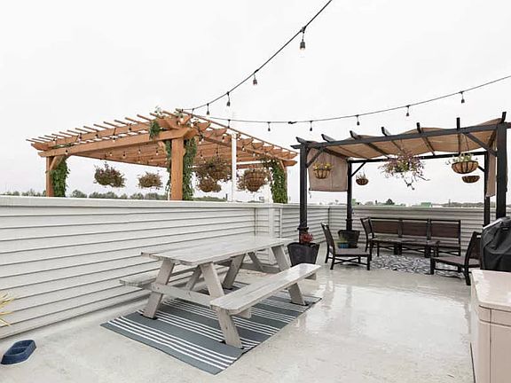 2nd image of 2632 Ritter St