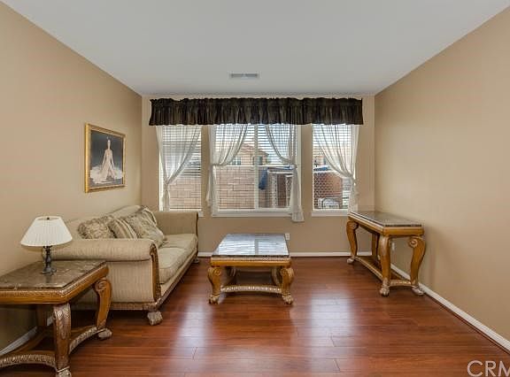 5th image of 36731 Longbranch Ave