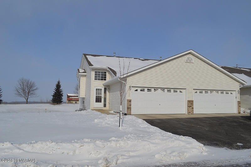 150 CEDAR COVE LN NE