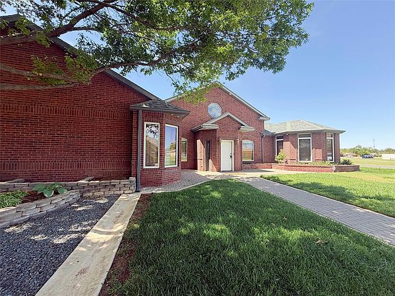 3rd image of 5602 Orlando Ave