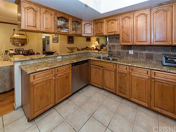 4th image of 10327 Missouri Ave APT 203