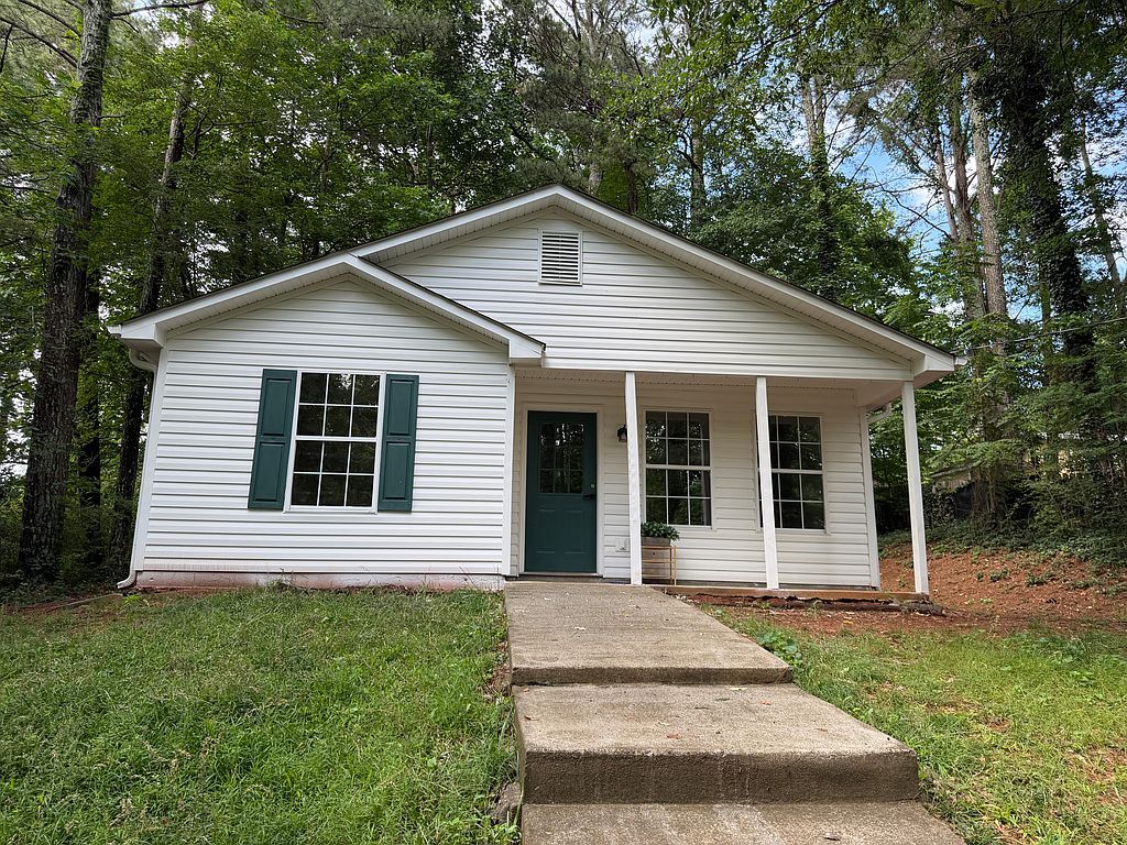 945 Buford Dam Rd - Property Image