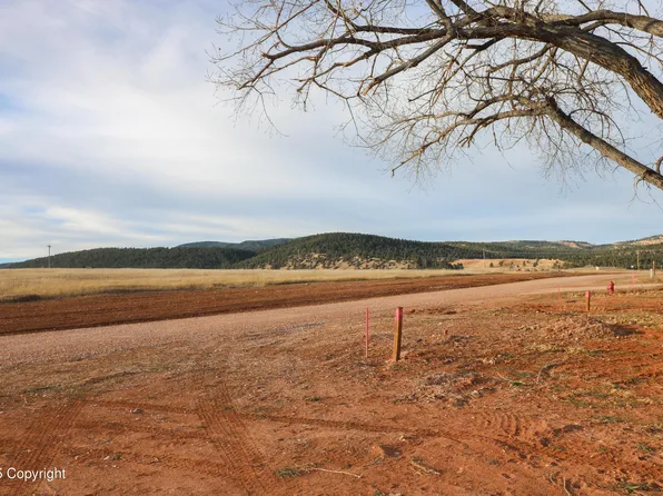 6 S 21st St, Sundance, WY 82729