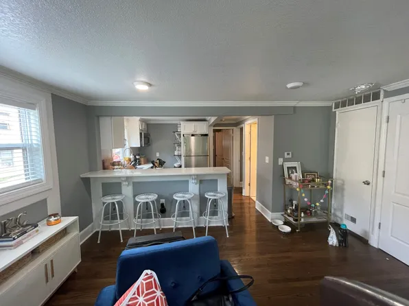 1108 W 45th St APT 6, Kansas City, MO 64111