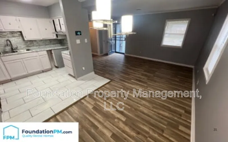 3 bed, 1.5 bath, 1144 sqft, $1,200 — Photo 4