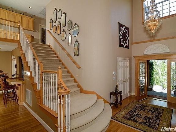 4th image of 316 Canyon Falls Dr