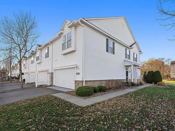 10995 Oak Grove Cir Unit A, Woodbury, MN 55129