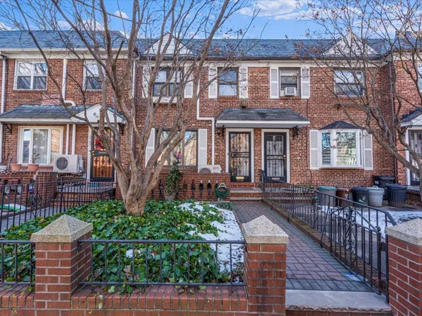 60-60 84th Street, Middle Village, NY 11379