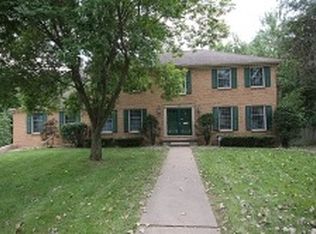 596 Shoreline Dr, Decatur, IL 62521