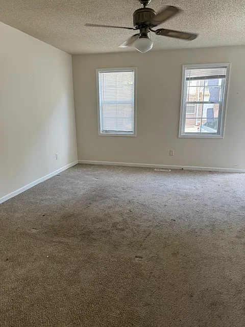 170 Victoria Court - B — Photo 3