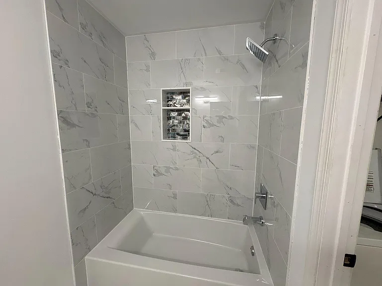 72304 Delaire Landing Rd #304 — Photo 38