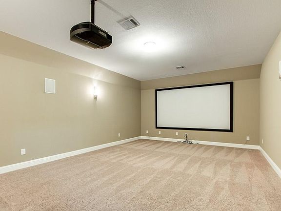 4th image of 1372 Echols Dr