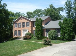 7240 Falling Woods Dr, West Chester, OH 45241