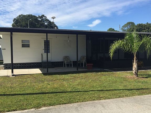 3rd image of 1606 Dolphin Dr