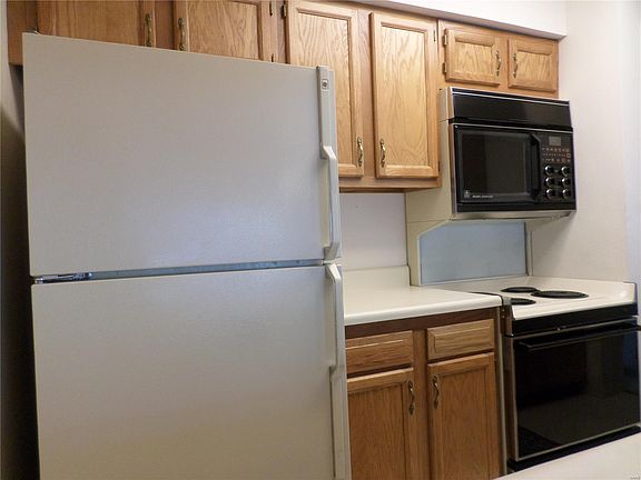 5th image of 3631 Colonia Place Dr APT B