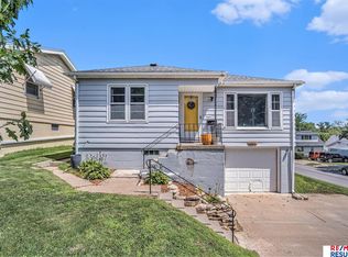 3802 Castelar St, Omaha, NE 68105