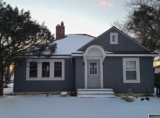 538 S 4th St, Douglas, WY 82633