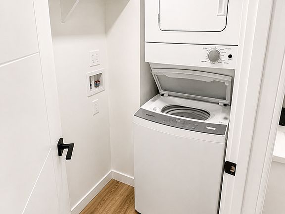 5th image of 10513 157th St NW Unit 1