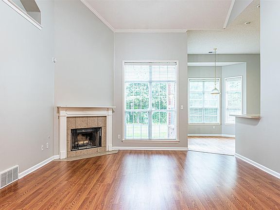 4th image of 2253 Purple Leaf Ln