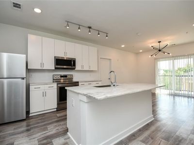 525 Parkway Dr #220, Atlanta, GA, 30308