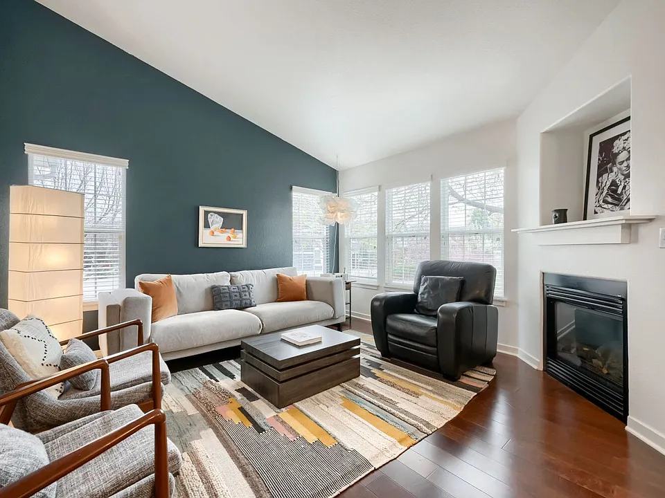 2480 Concord Cir