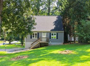 4313 Walnut Hollow Dr, Winston Salem, NC 27127