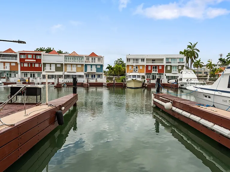 E28 Boqueron Marina — Photo 7
