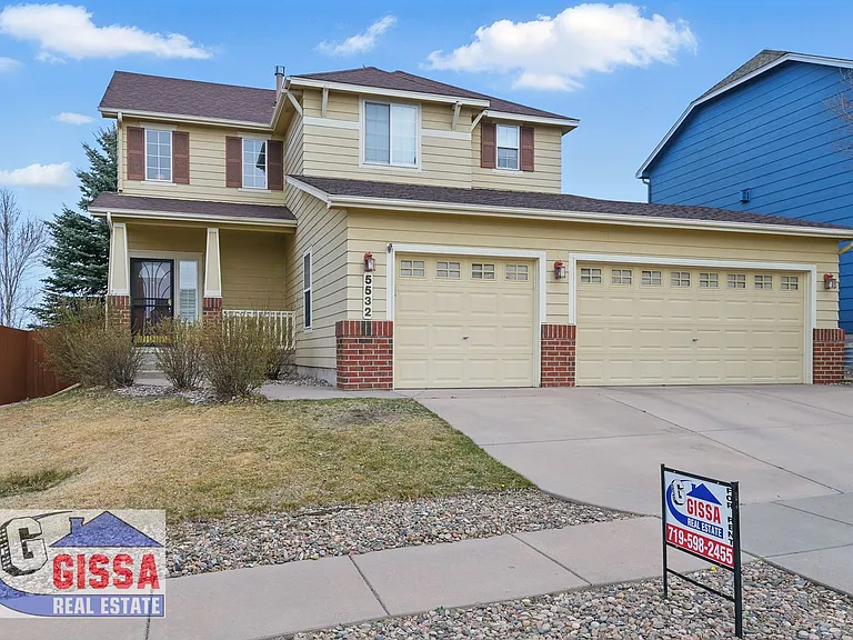 5532 Mountain Garland Dr — Photo 1