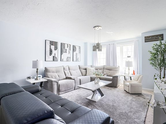 4th image of 22-22B Bancroft St #B