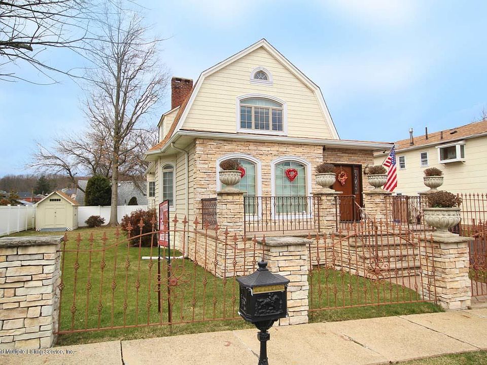 1st image of 85 Saint Stephens Pl