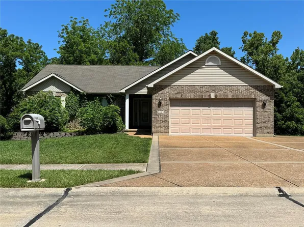 6443 Mill View Dr, House Springs, MO 63051