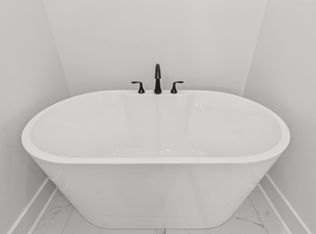 6066 Whitecliff Dr, Jonesboro, AR 72405