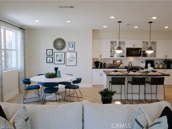 4370 S Alegre Privado #122, Ontario, CA 91761