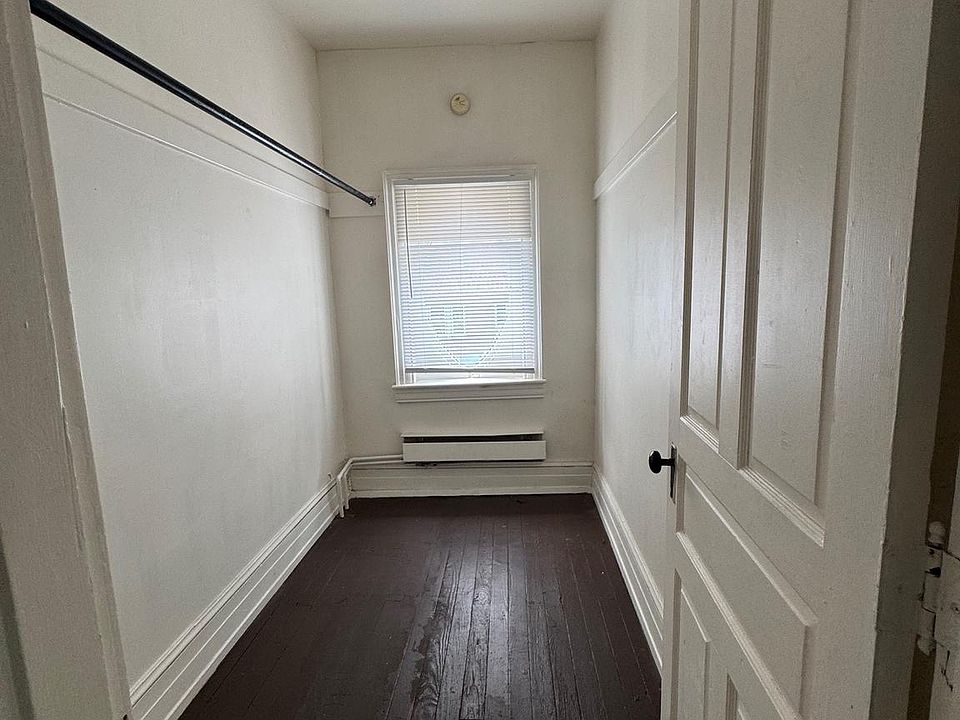 1st image of 668 E Market St Floor 2