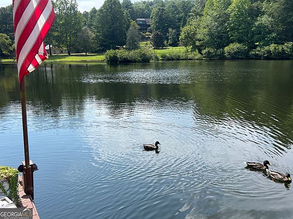 4th image of 454 High Country Dr
