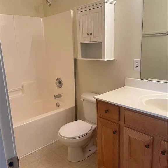 11917 Stratfield Place Cir — Photo 18