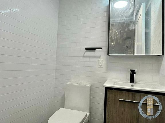 3rd image of 1407 Dean St #1