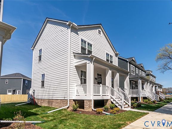 2nd image of 653 Ellens Haven Aly